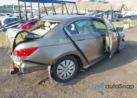 2010 Honda Accord 2.4 Lx z USA, uszkodzony, nr VIN 1HGCP2F33AA129076